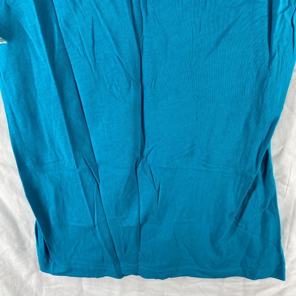 Nollie Blue Teal V-Neck Graphic T-Shirt Size M - Picture 8 of 9